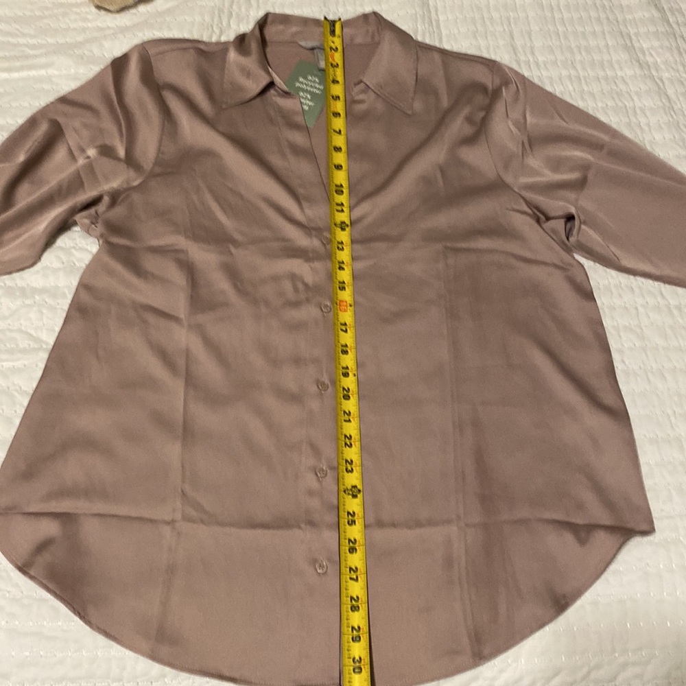 NWT ROSE GOLD SILKY BLOUSE - Picture 6 of 8